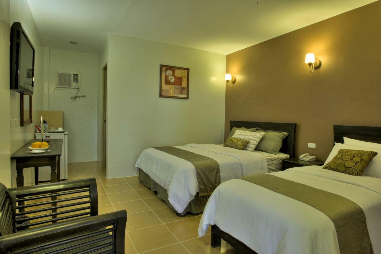 Tagaytay Wingate Manor Hotel Tagaytay City Exterior photo
